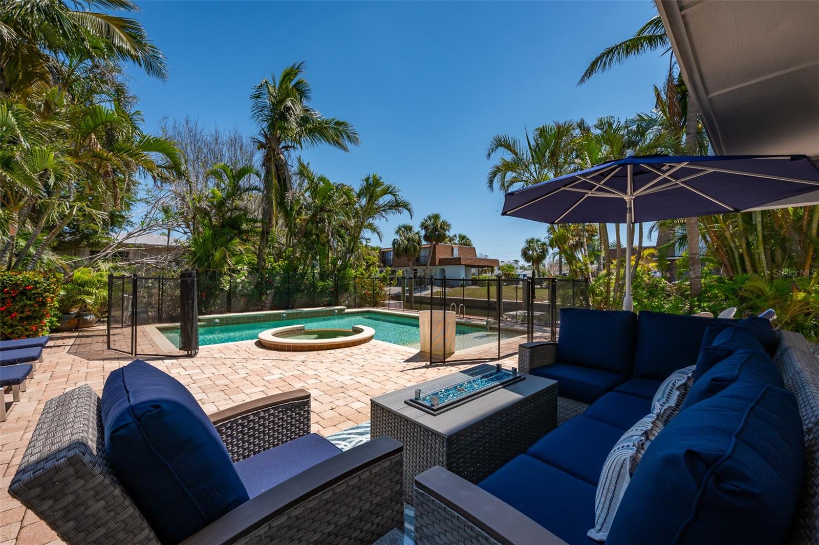 LONGBOAT KEY - Residential