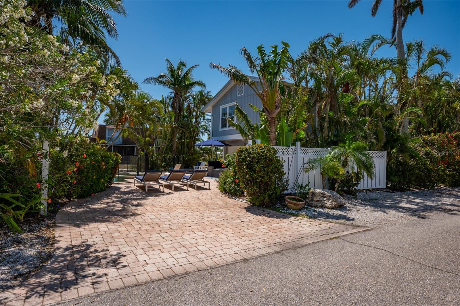 LONGBOAT KEY - Residential