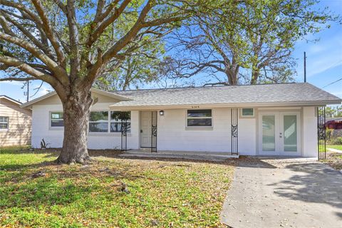 Photo of 6328 Pecos Court, Orlando, FL 32807 (MLS # O6385423)