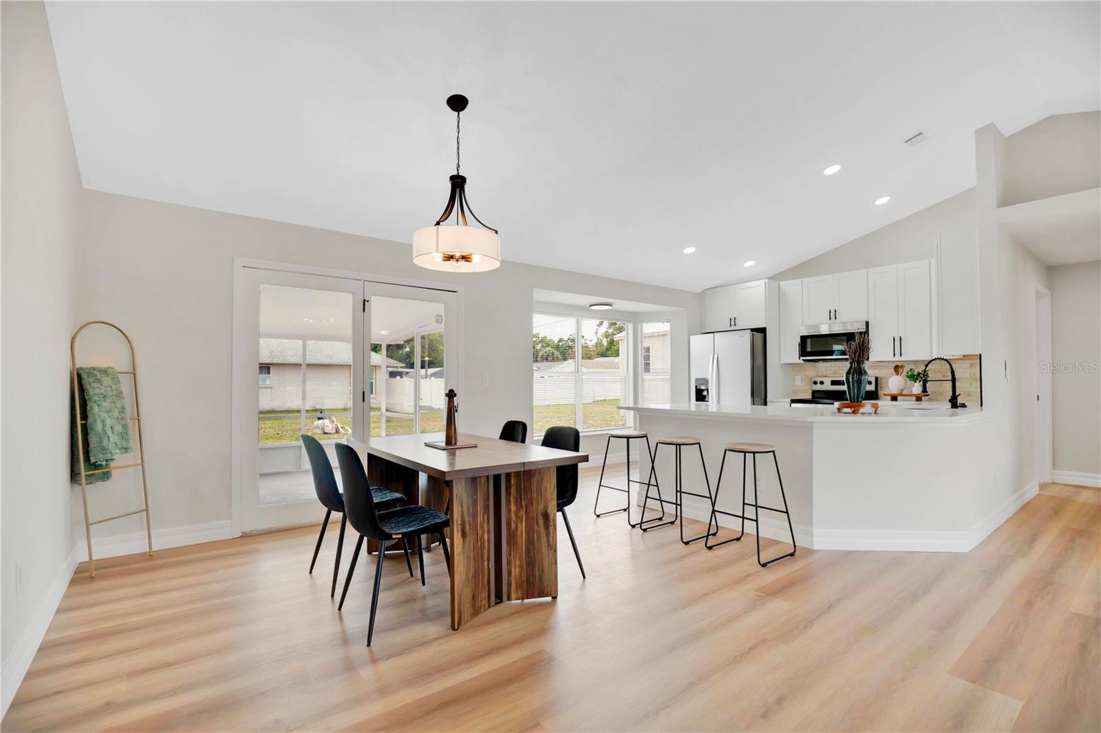 FLORIDA SHORES 01 - Residential