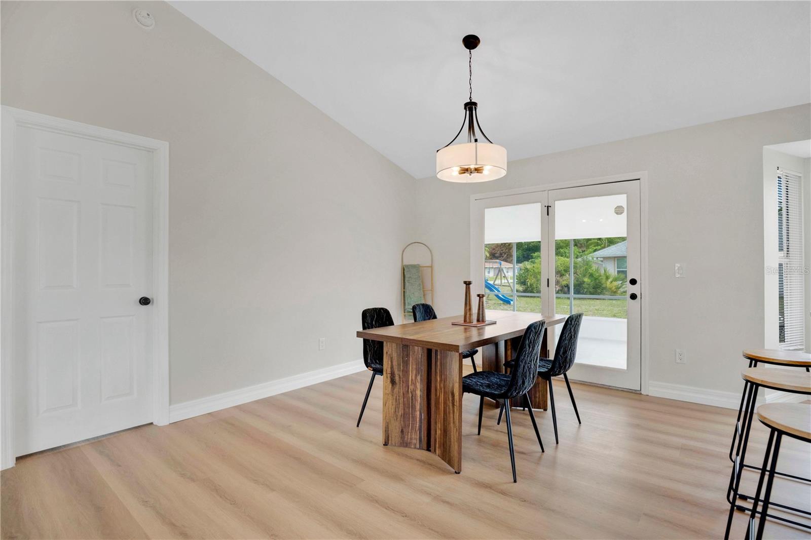 FLORIDA SHORES 01 - Residential