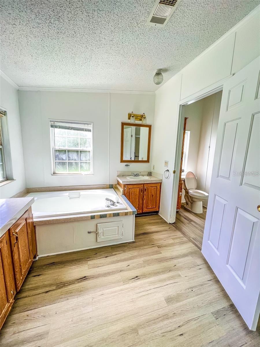 G M WHETSTONE ESTATE ADD TO H S - Residential