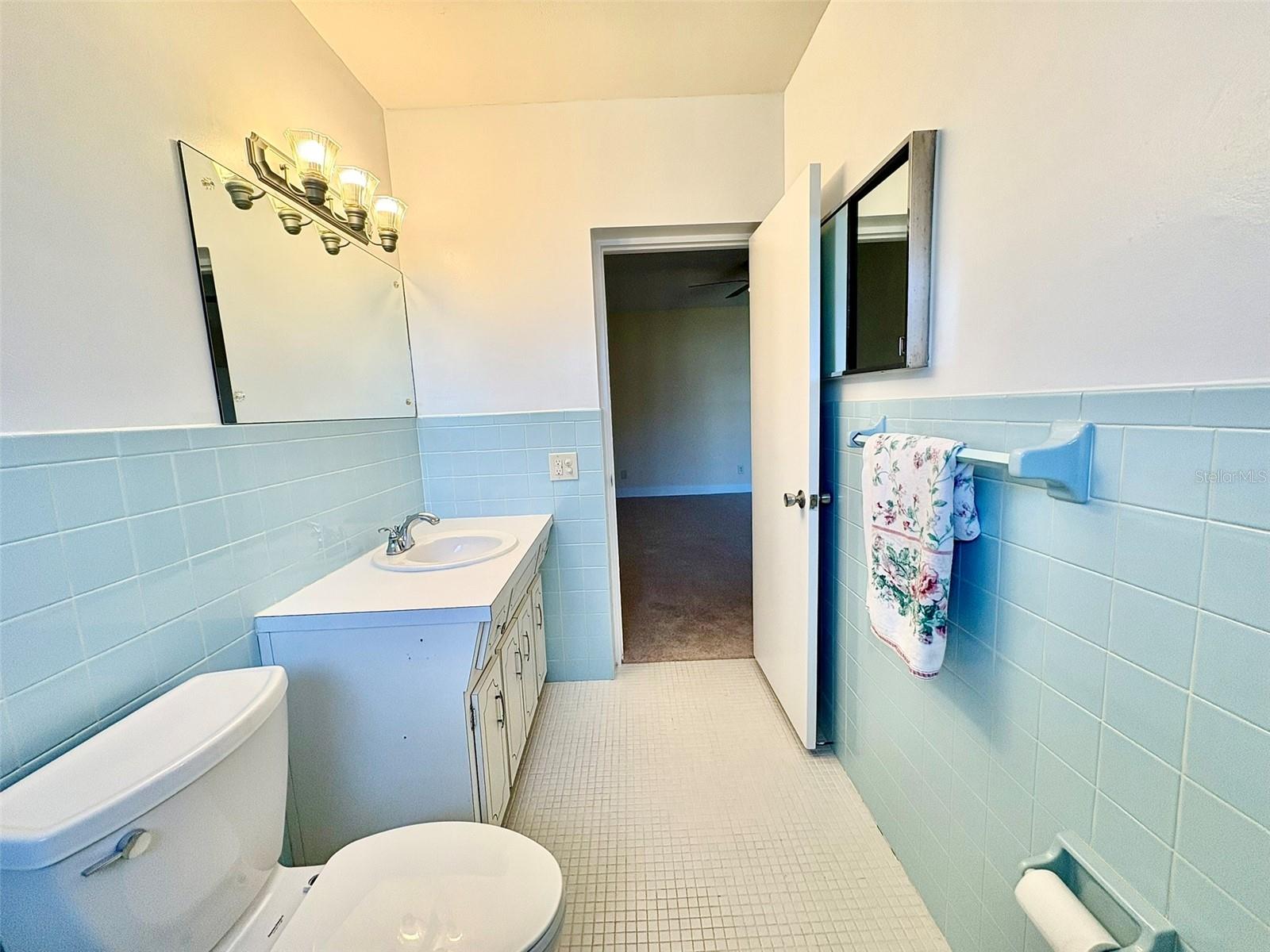 ON TOP OF THE WORLD - Residential