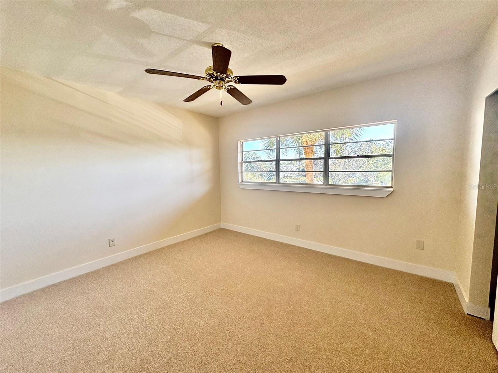 ON TOP OF THE WORLD - Residential