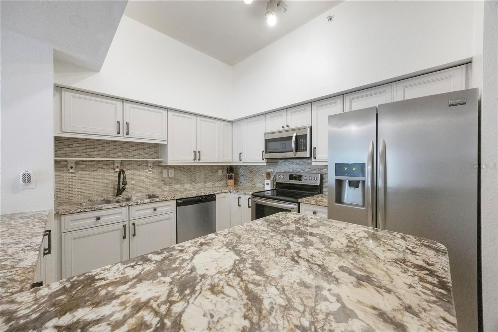 THE MADISON AT SOHO II CONDO - Residential