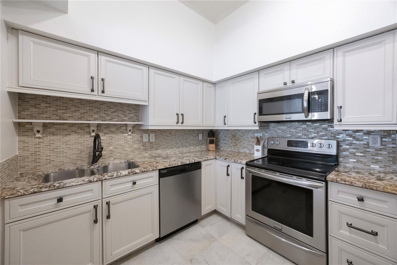 THE MADISON AT SOHO II CONDO - Residential