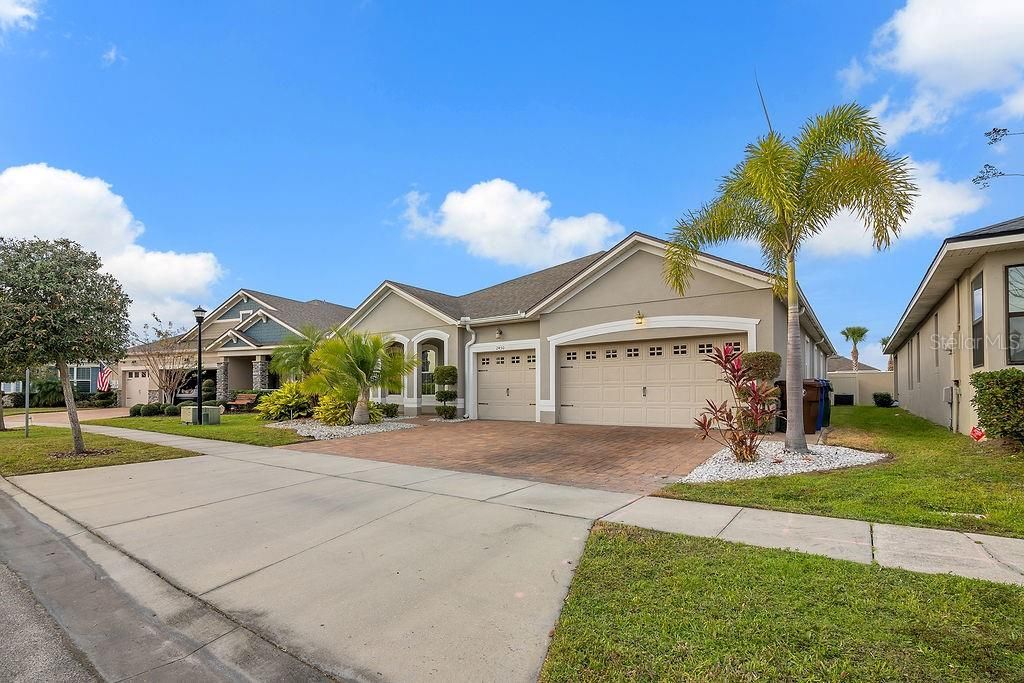 Photo of 2450 Chateau Loop, Kissimmee, FL 34741 (MLS # S5142060)