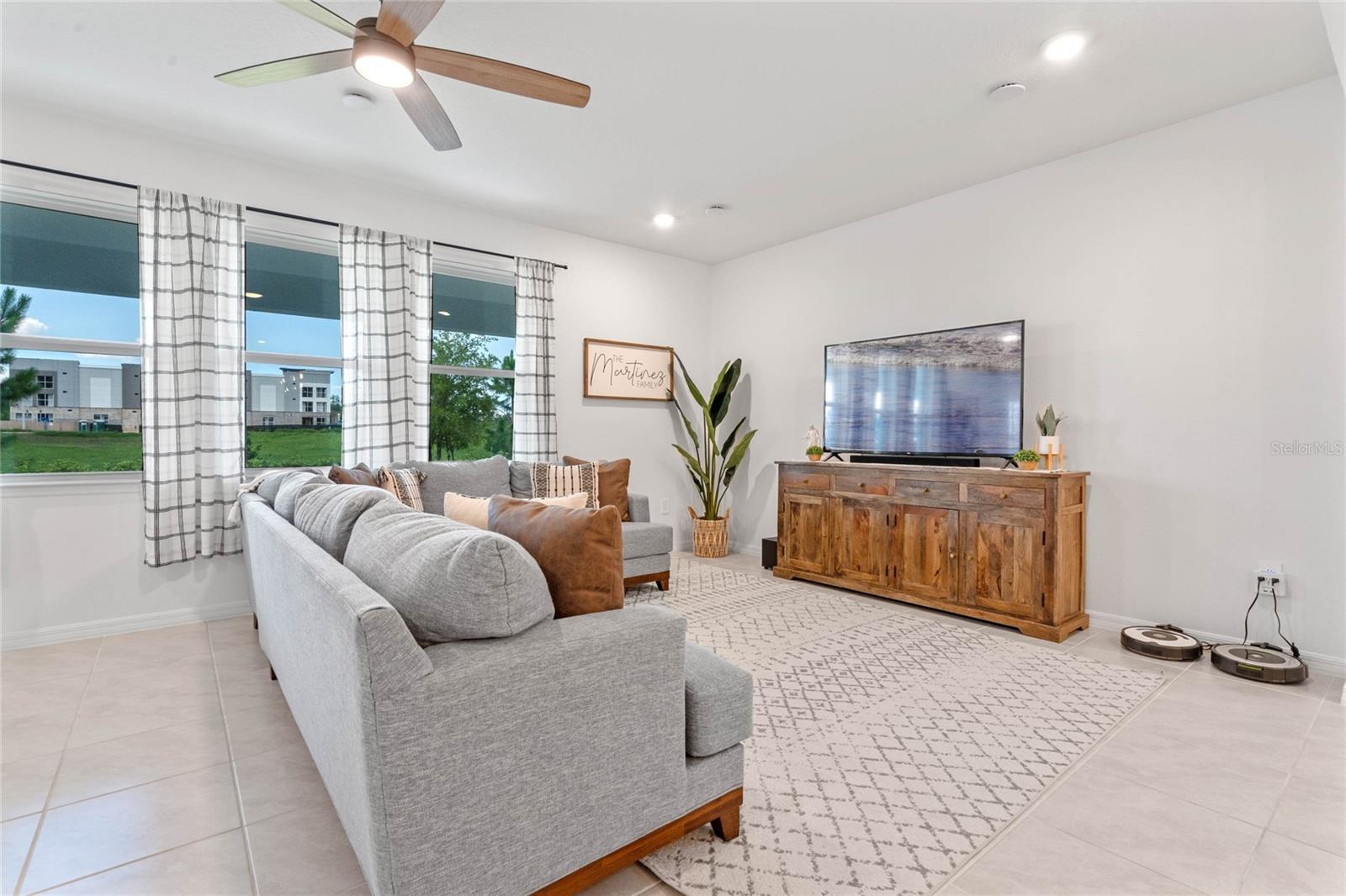 PARK VIEW/THE HILLS PH 2 - Residential