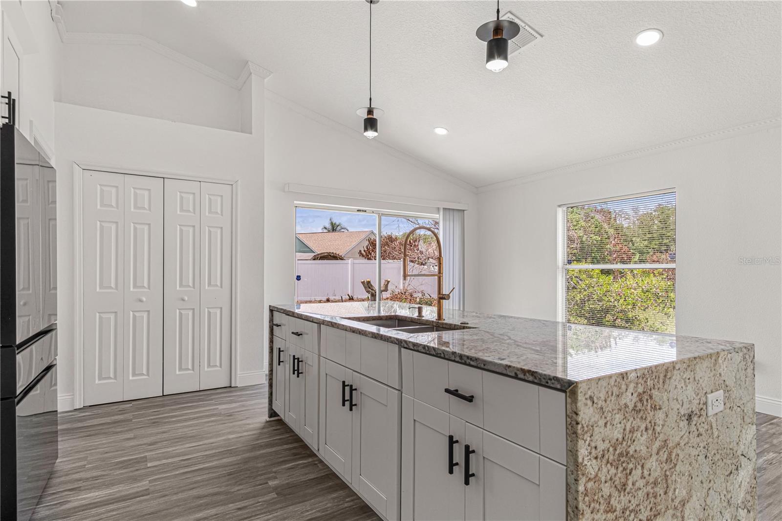 MARISOL - Residential