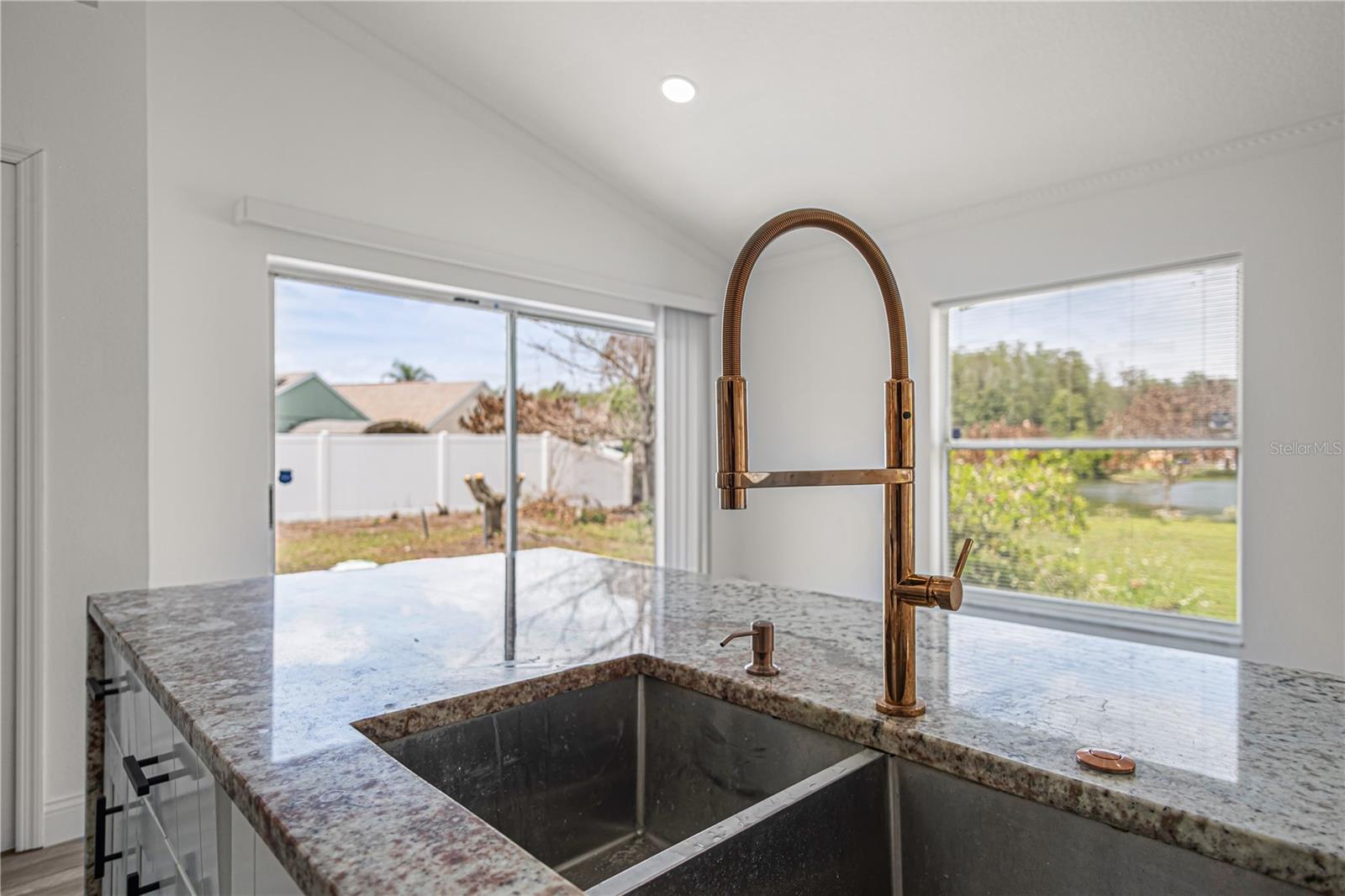 MARISOL - Residential