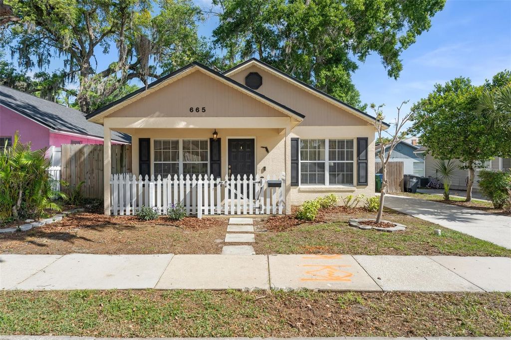 Photo of 665 Lyman Avenue, Winter Park, FL 32789 (MLS # O6400200)