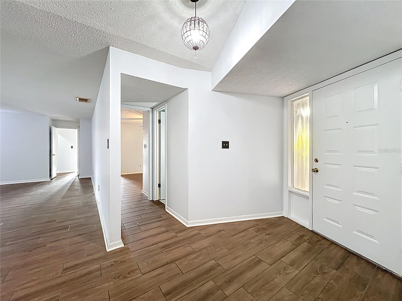 MANDARIN SEC 5 - Residential