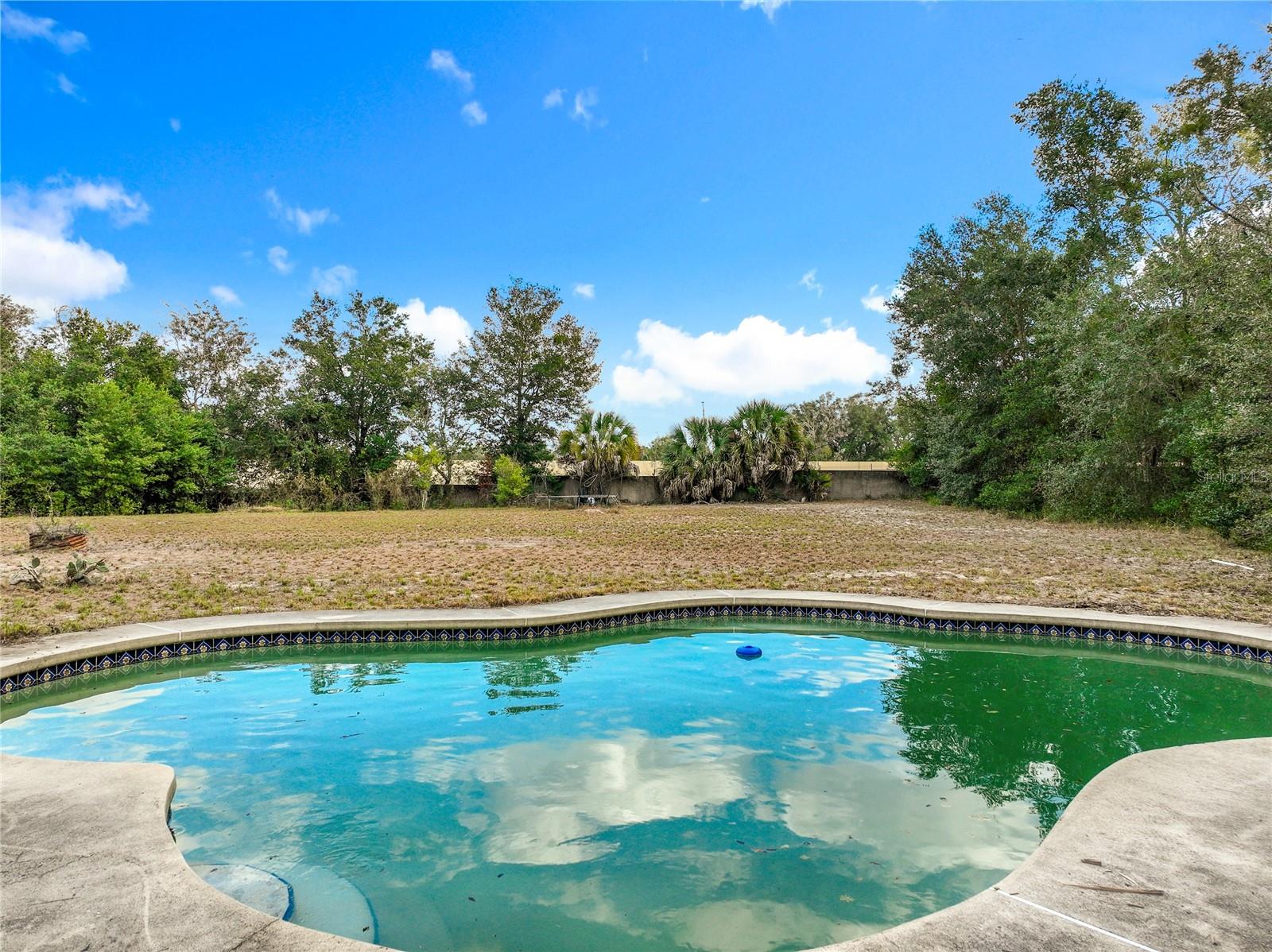 MANDARIN SEC 5 - Residential