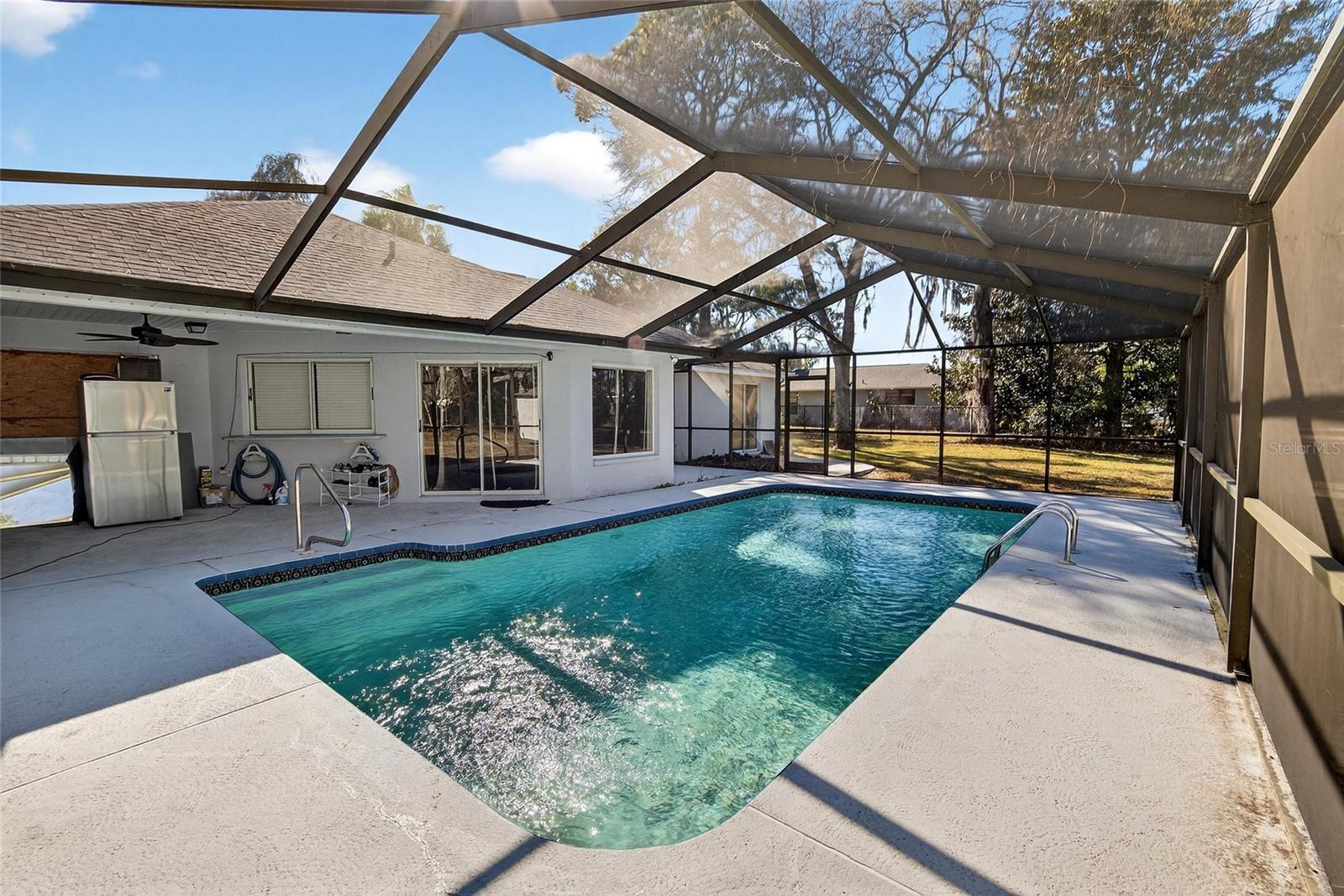 SPRINGWOOD ESTATE - Residential Lease