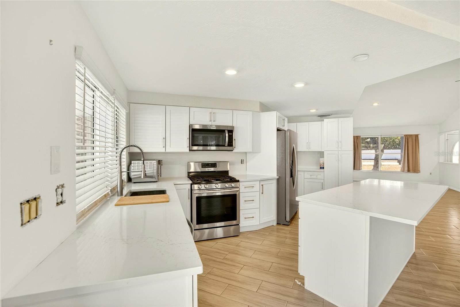 SPRINGWOOD ESTATE - Residential Lease