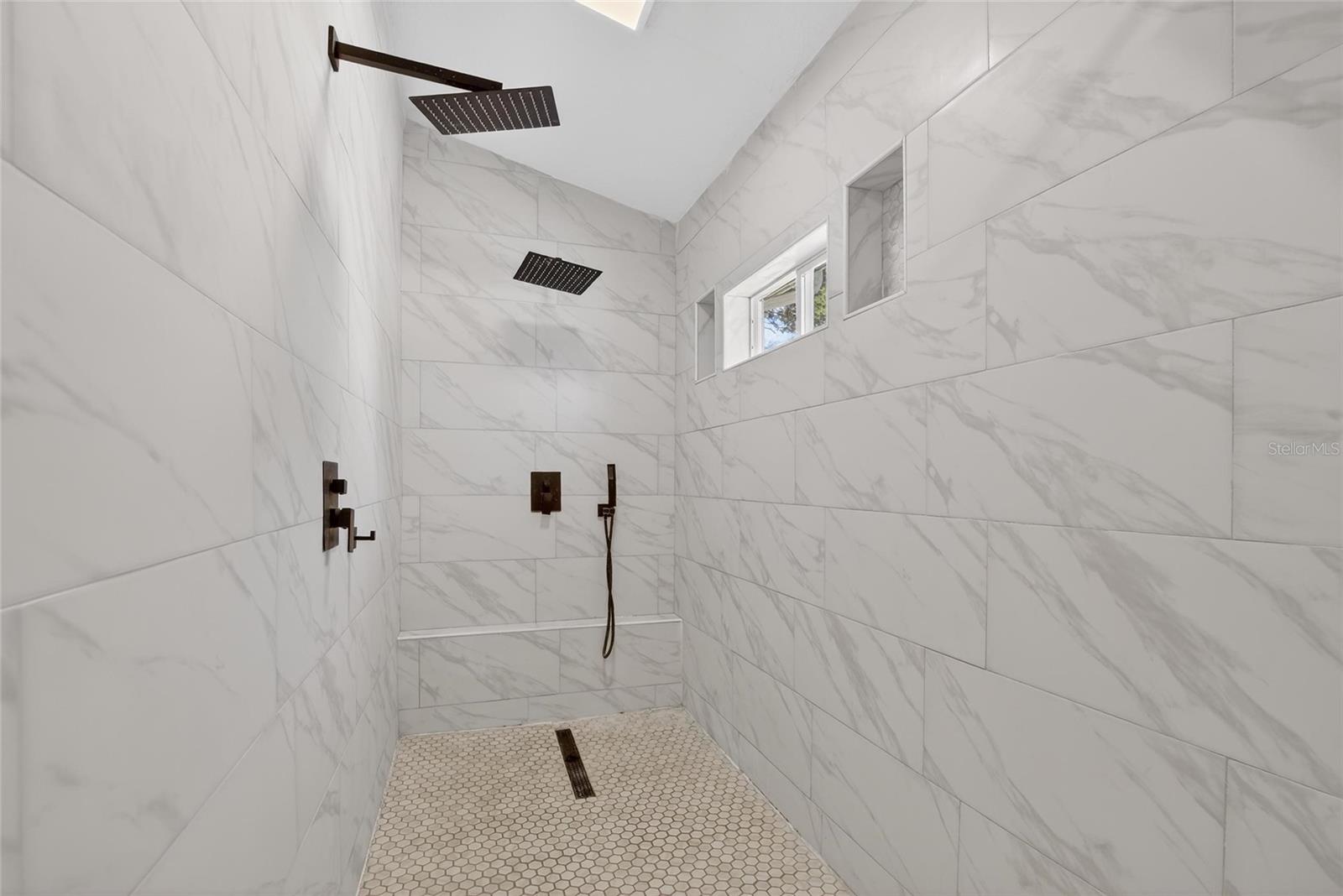 SPRINGWOOD ESTATE - Residential Lease