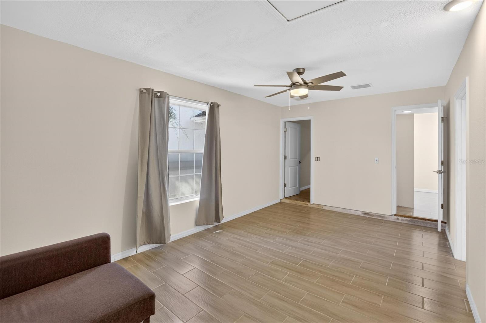 SPRINGWOOD ESTATE - Residential Lease