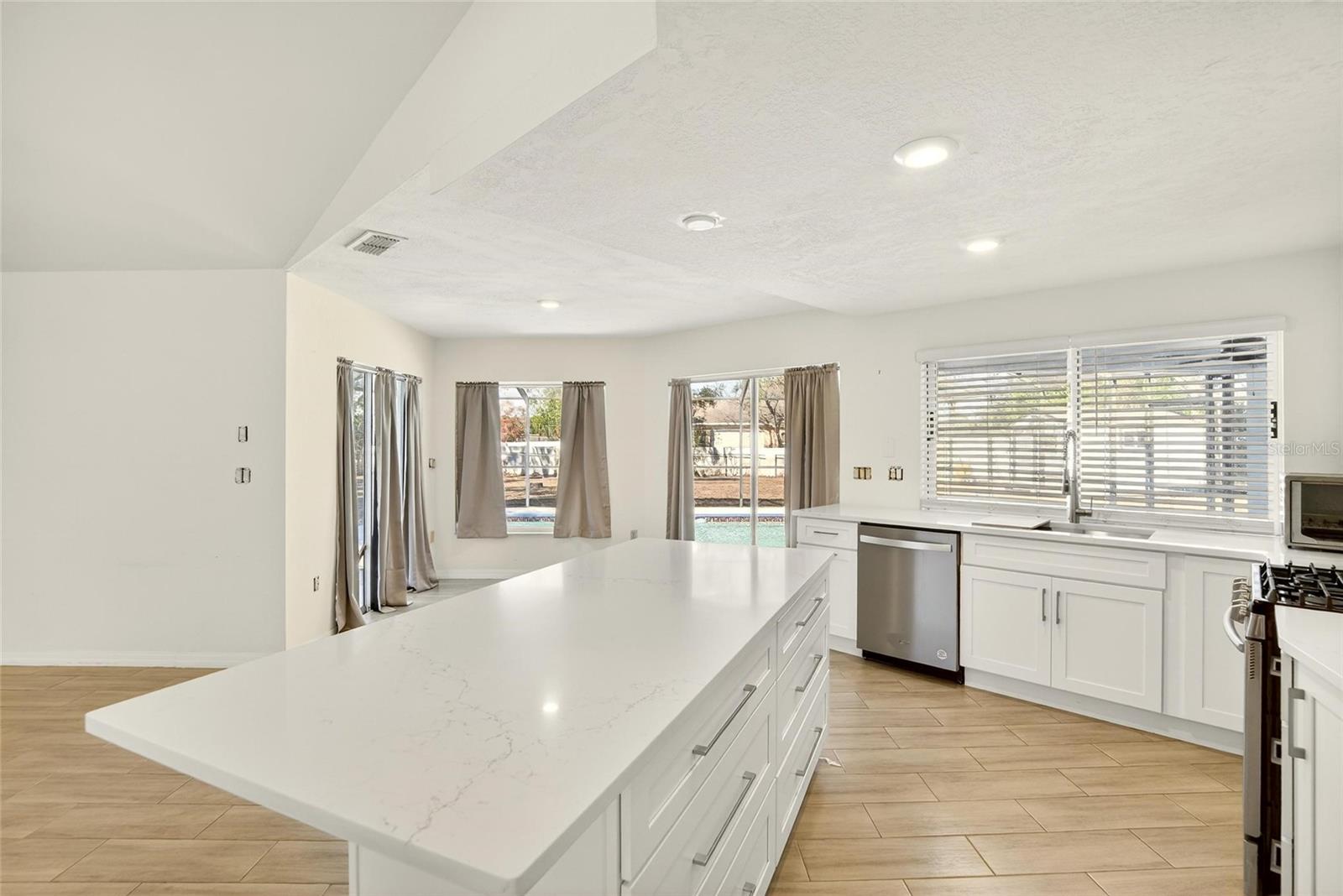 SPRINGWOOD ESTATE - Residential Lease