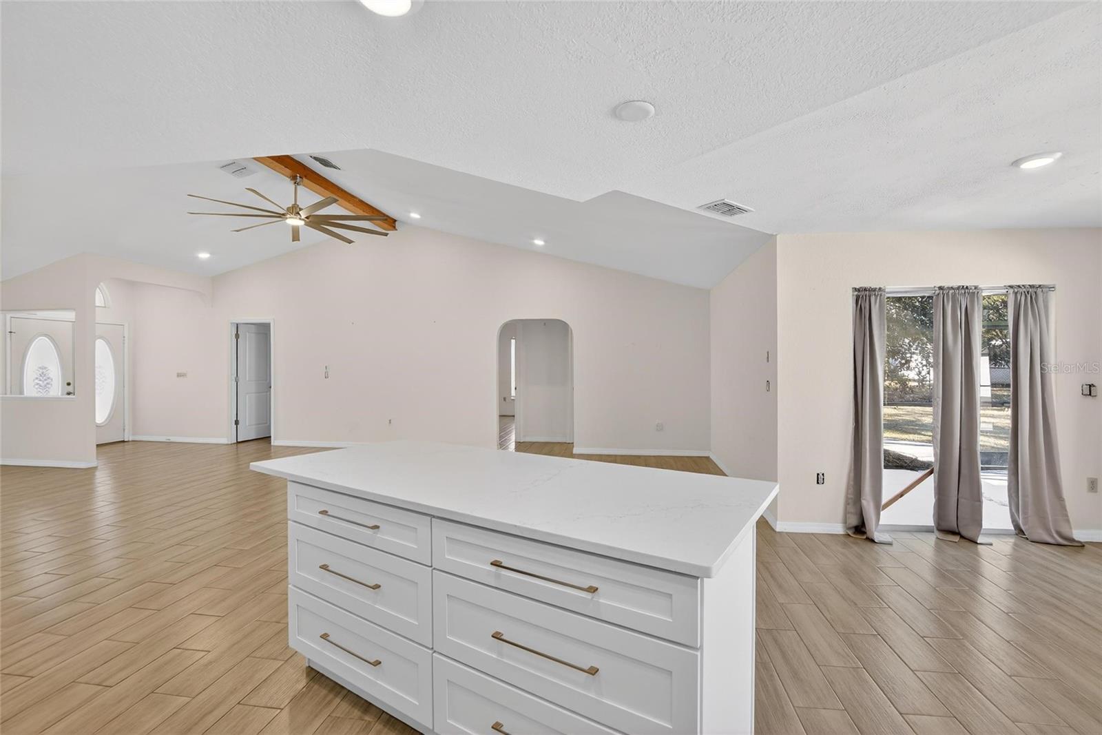 SPRINGWOOD ESTATE - Residential Lease