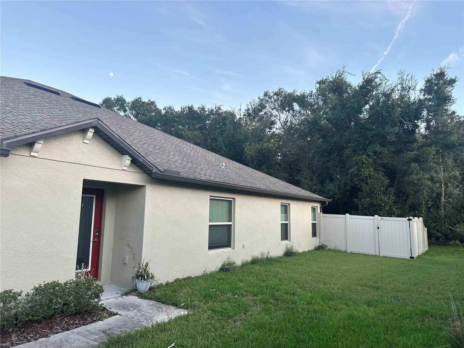 LAKESIDE PH 1B & 2B - Residential Lease