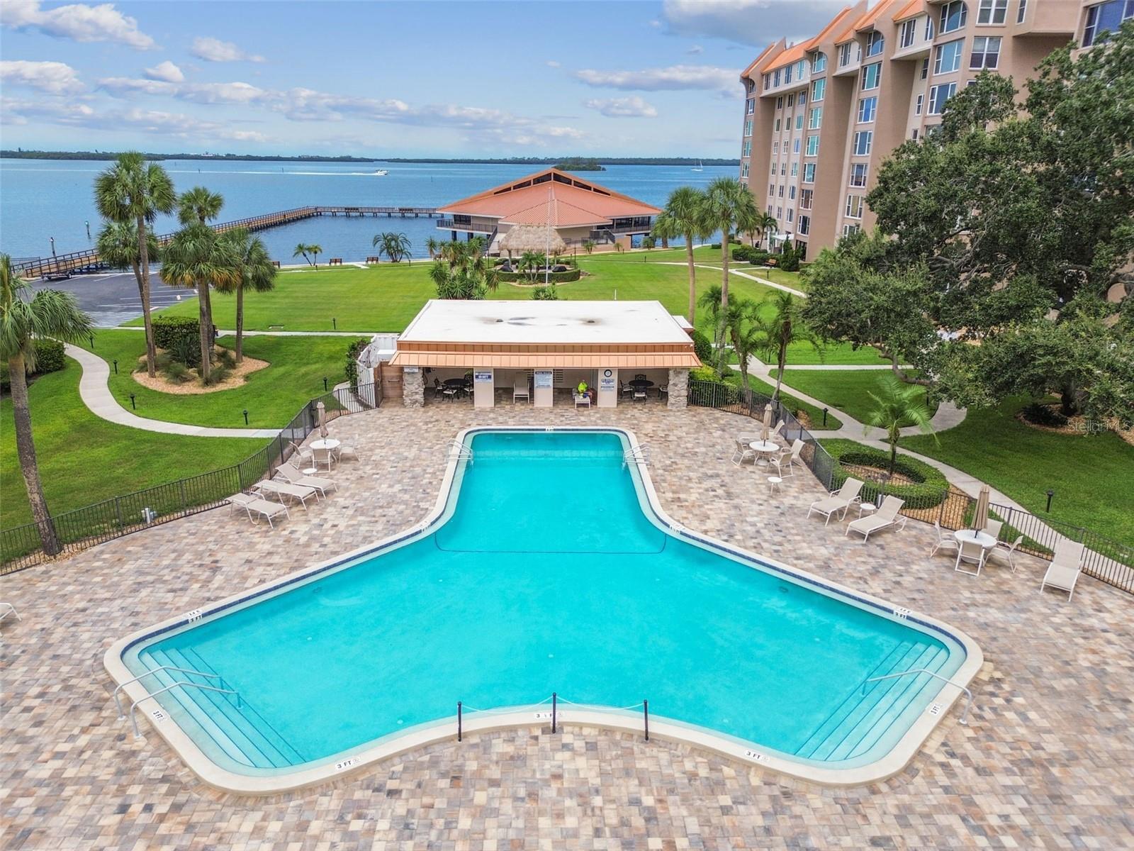 634 EDGEWATER DRIVE 744