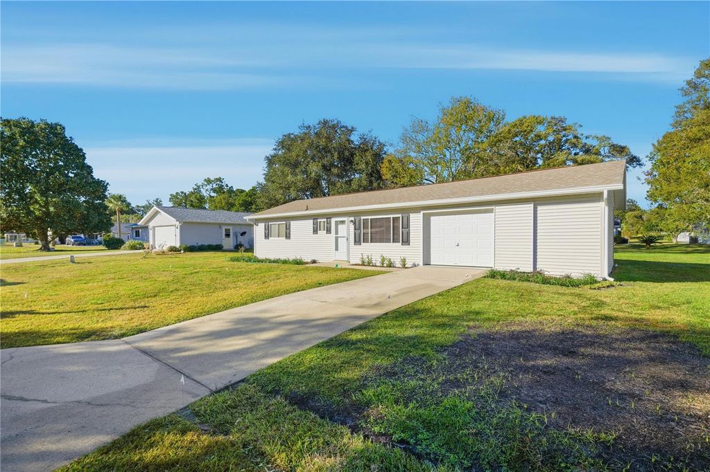 Photo of 11264 SW 77th Court, Ocala, FL 34476 (MLS # OM713437)