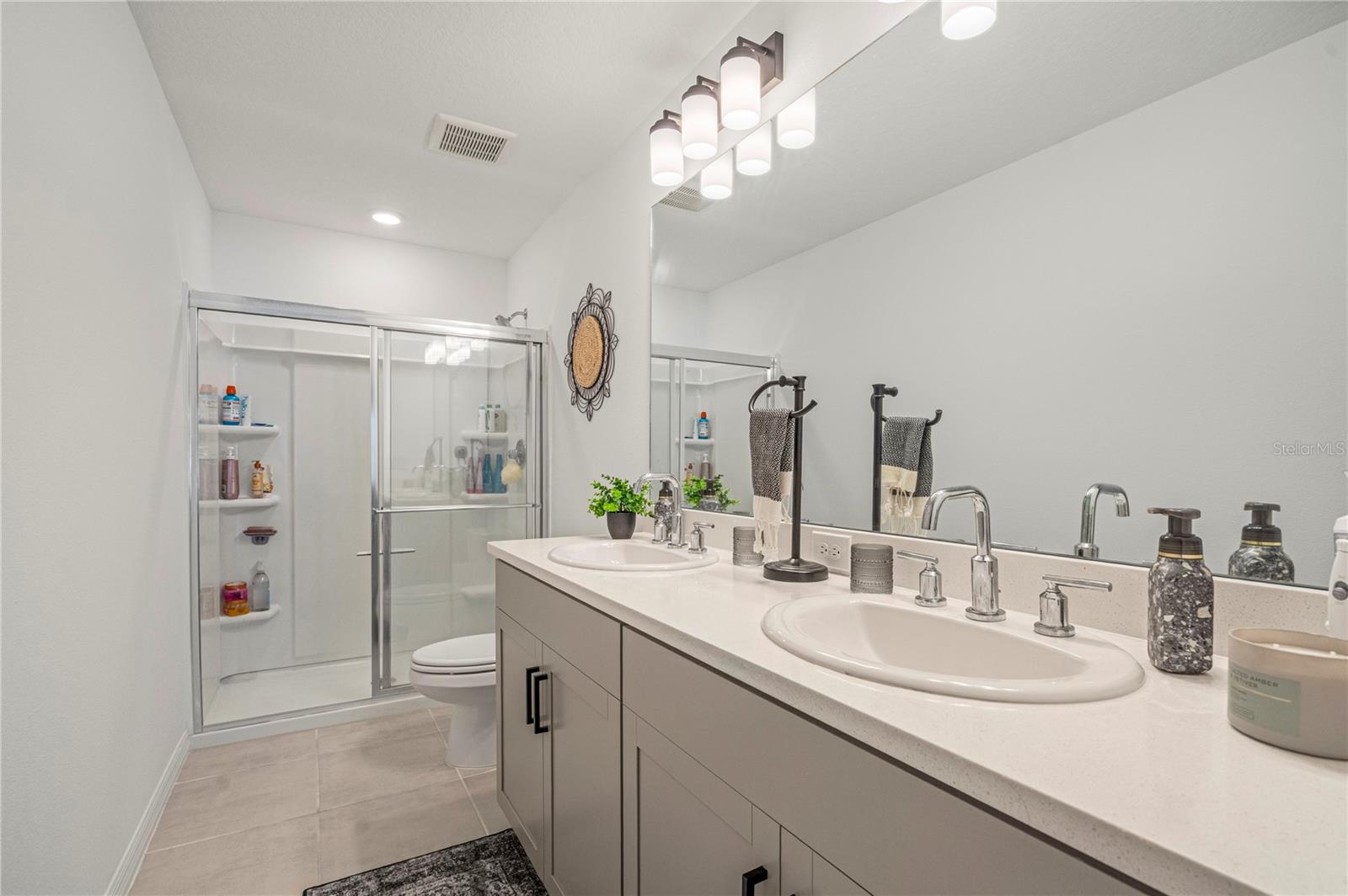 SKYE RANCH NBRHD 2 TWNHMS NORT - Residential