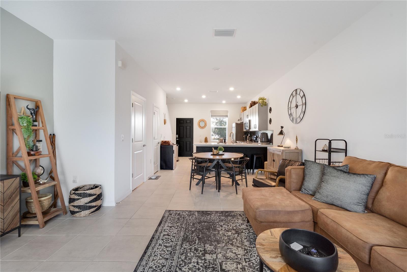 SKYE RANCH NBRHD 2 TWNHMS NORT - Residential