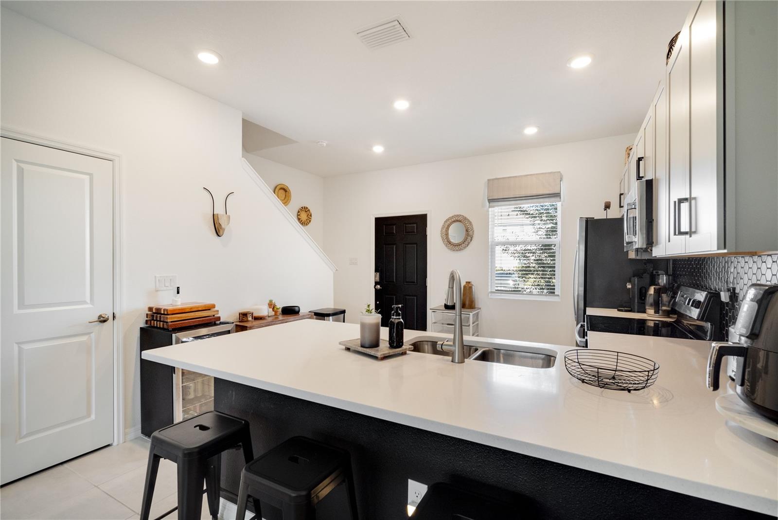 SKYE RANCH NBRHD 2 TWNHMS NORT - Residential