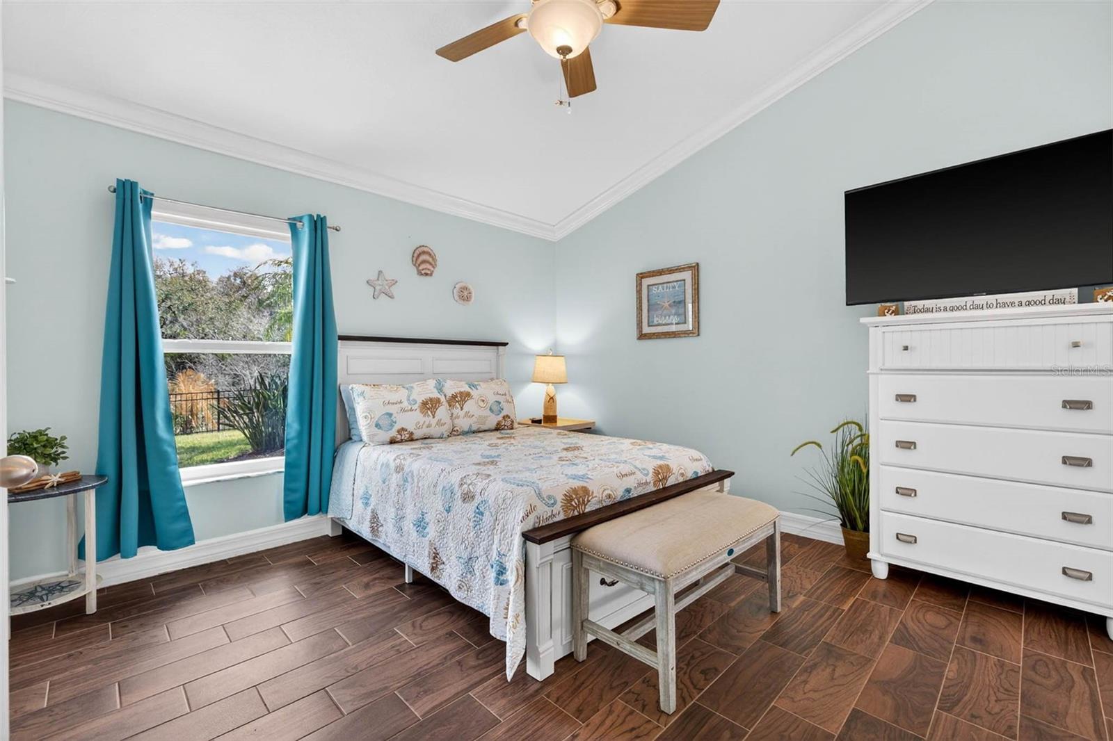 HARBOUR ISLES PH 1 - Residential