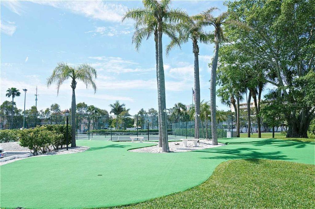 BAY SHORES YACHT & TENNIS CLUB - Residential