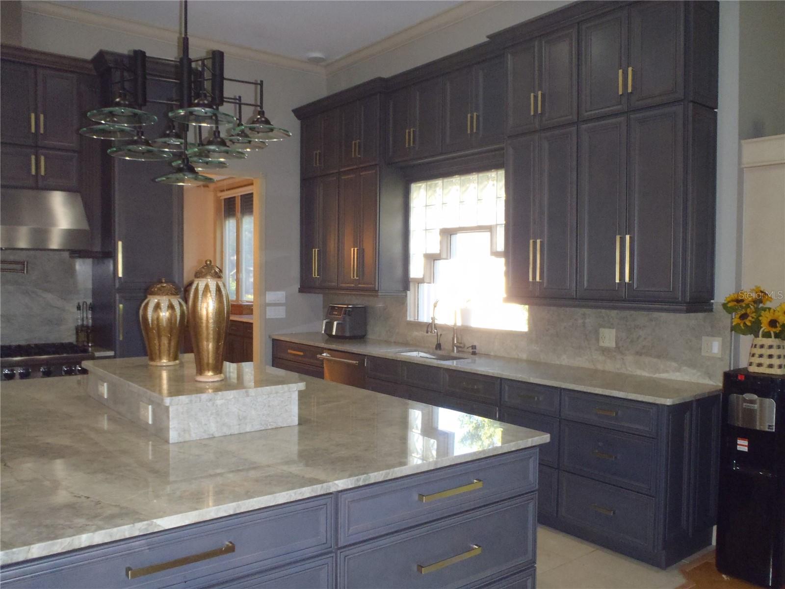 GRANADA ESTATES - Residential