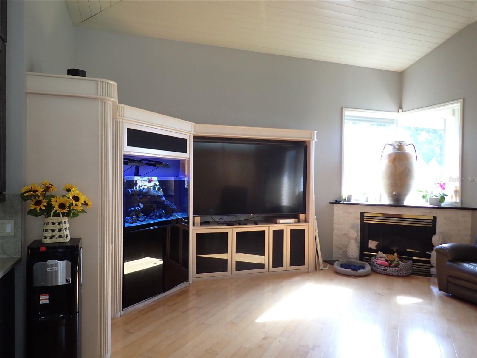 GRANADA ESTATES - Residential