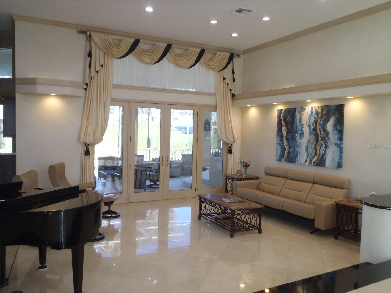 GRANADA ESTATES - Residential