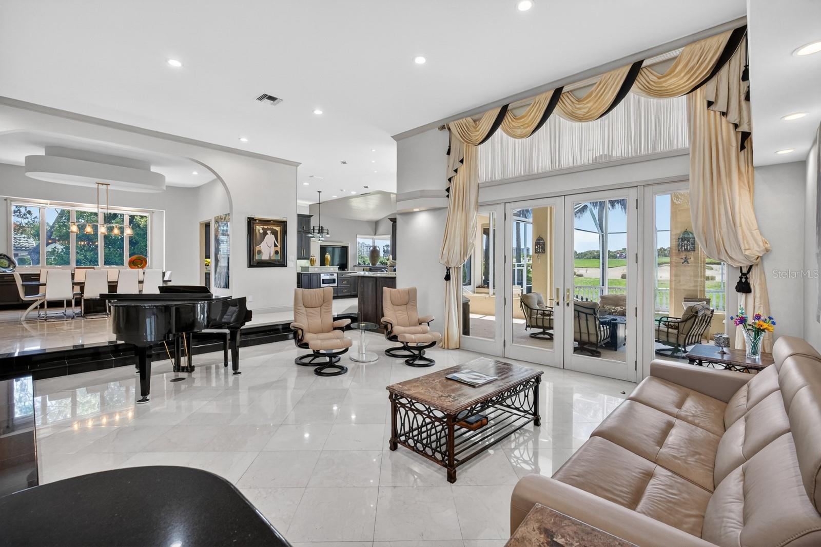 GRANADA ESTATES - Residential