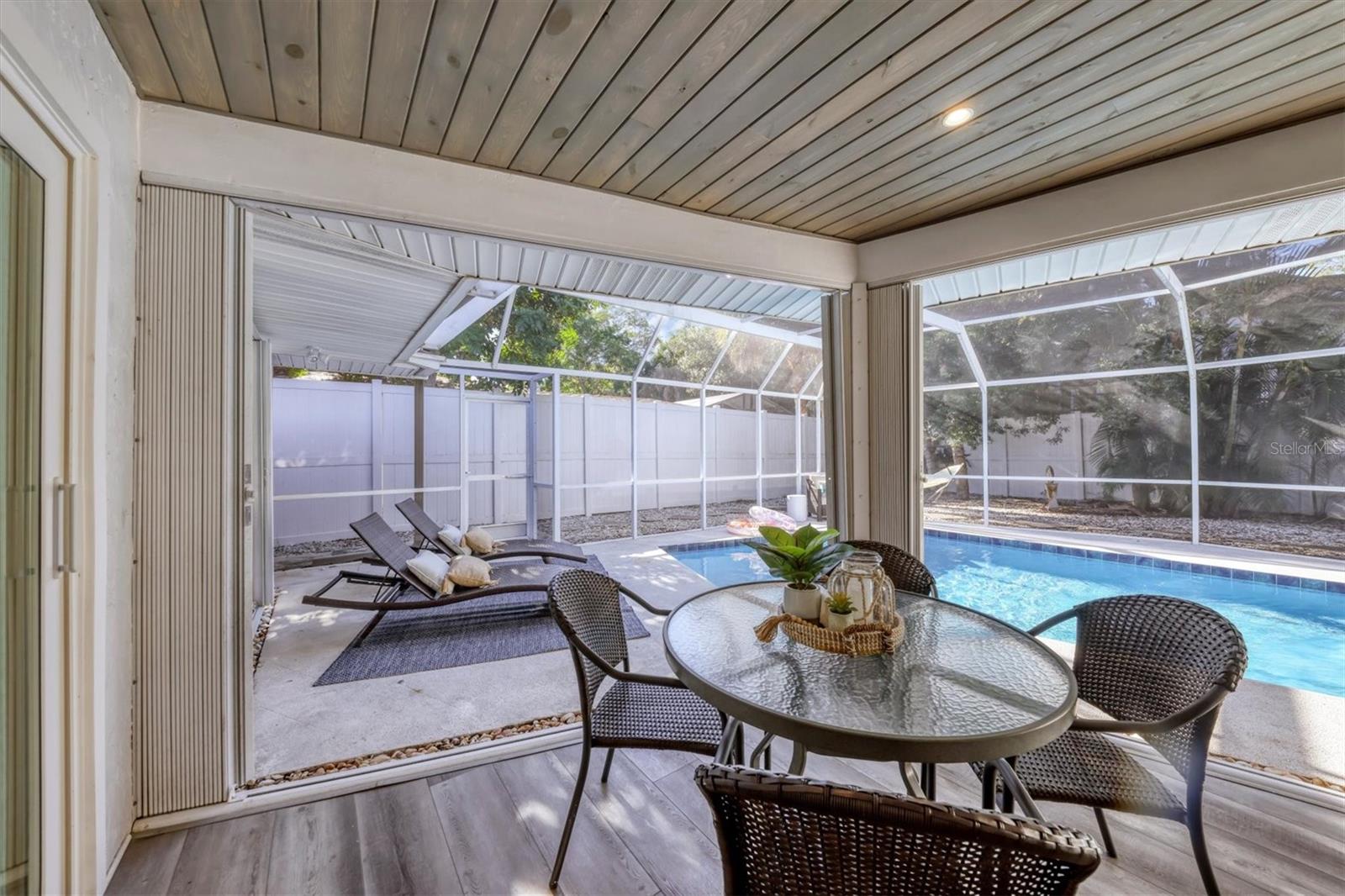 SIESTAS BAYSIDE WATERSIDE SOUTH - Residential Lease