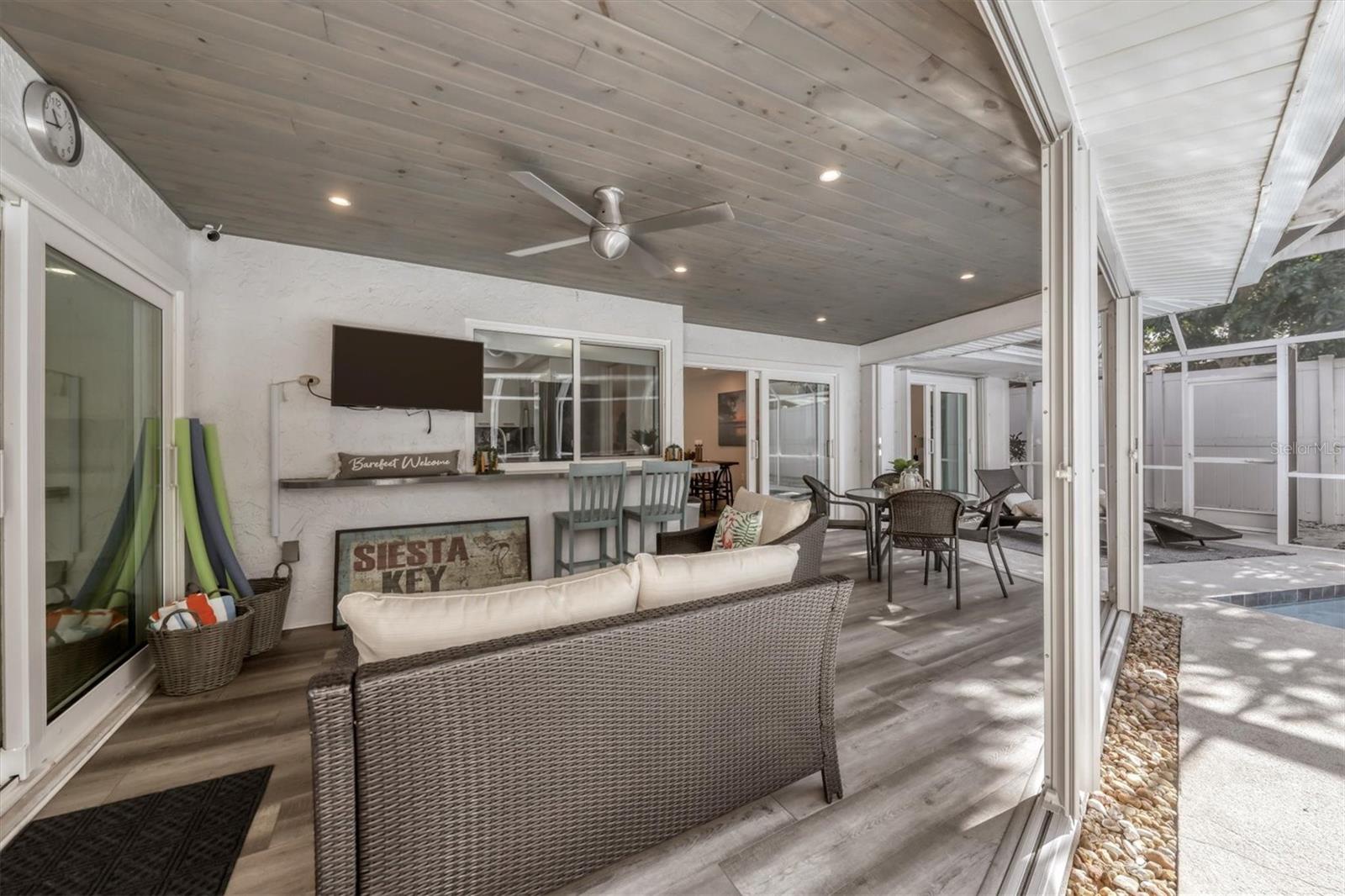 SIESTAS BAYSIDE WATERSIDE SOUTH - Residential Lease