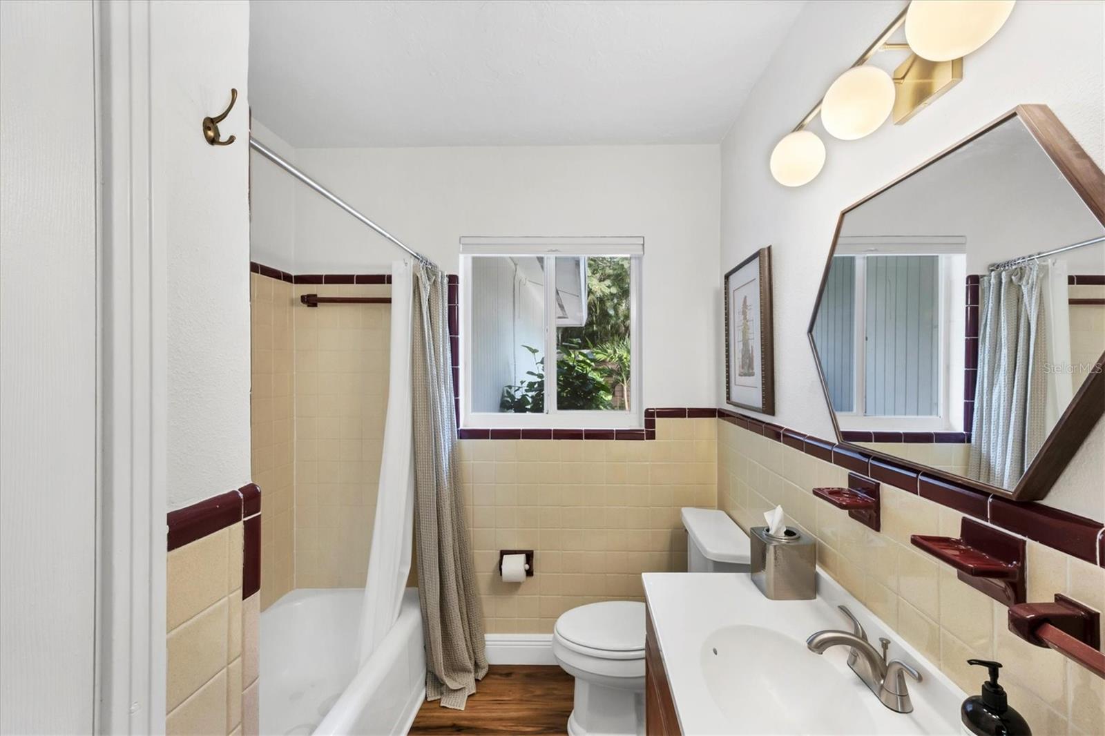 THOMPSON SUB - Residential