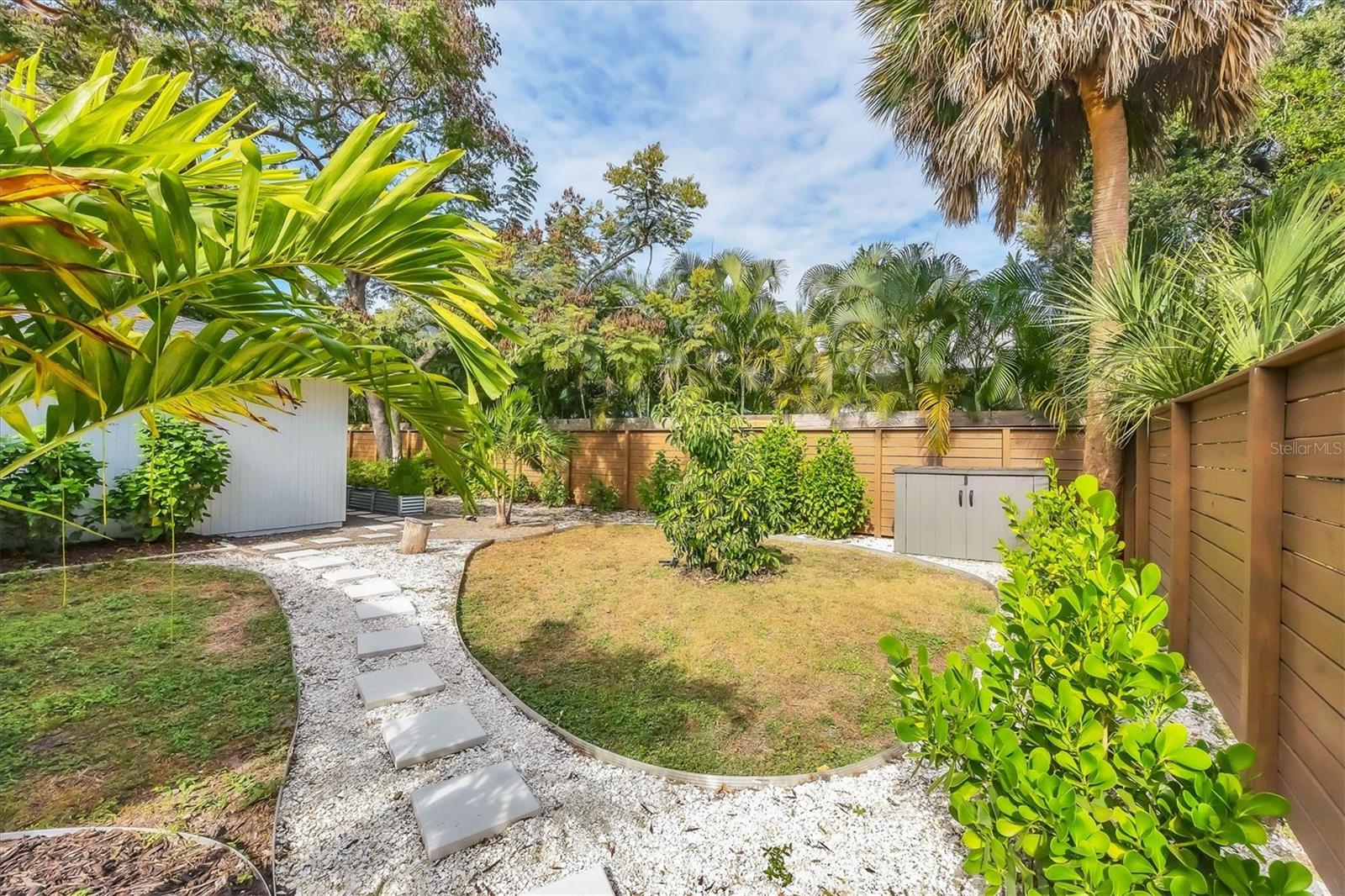 THOMPSON SUB - Residential