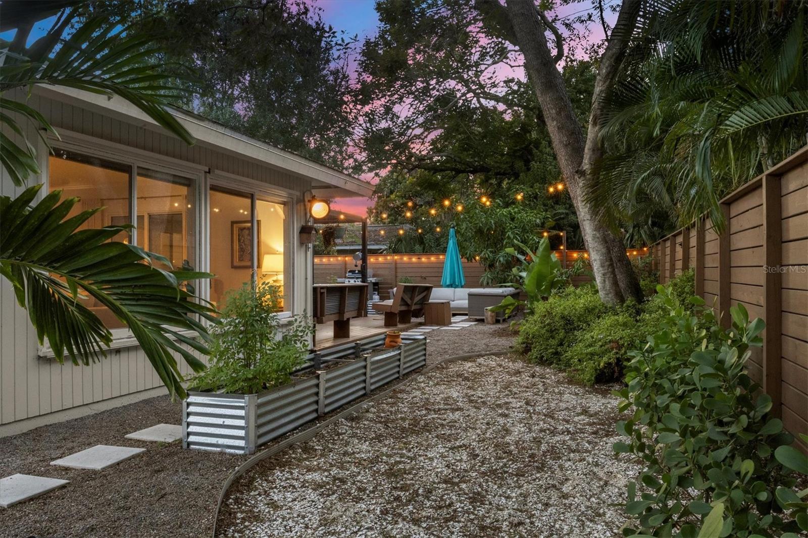 THOMPSON SUB - Residential