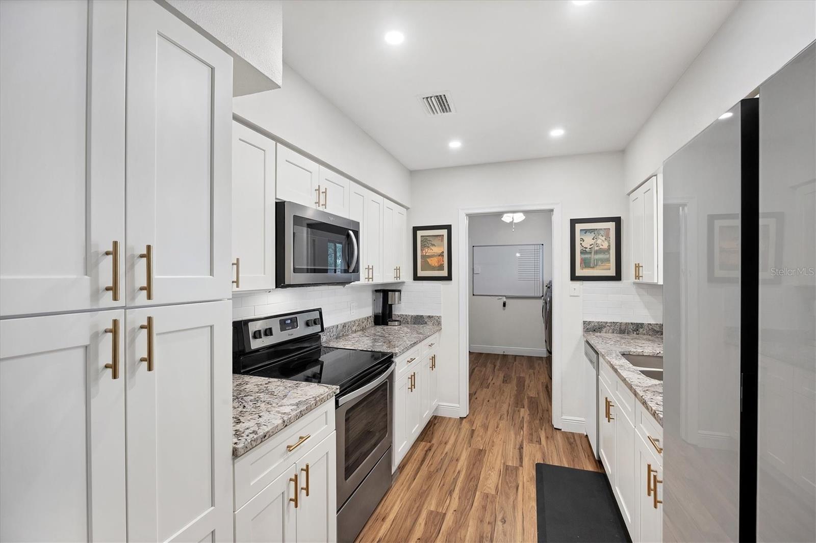 THOMPSON SUB - Residential