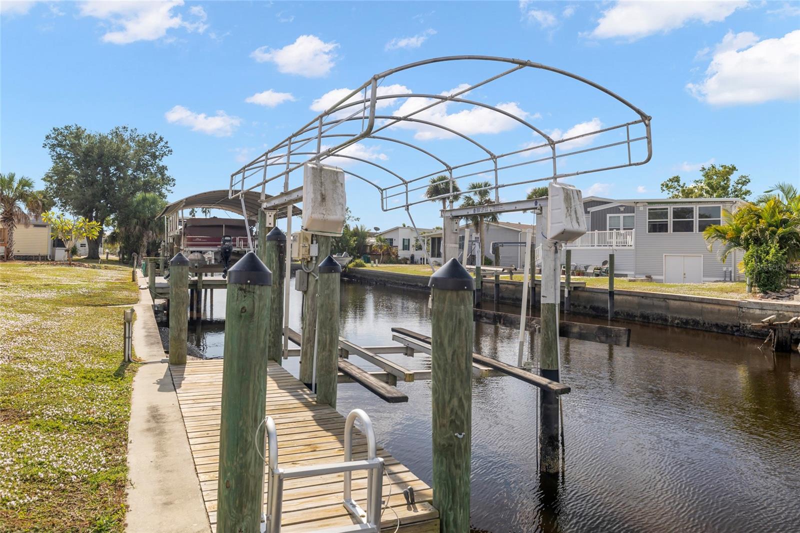 3313 BAYSIDE PARKWAY