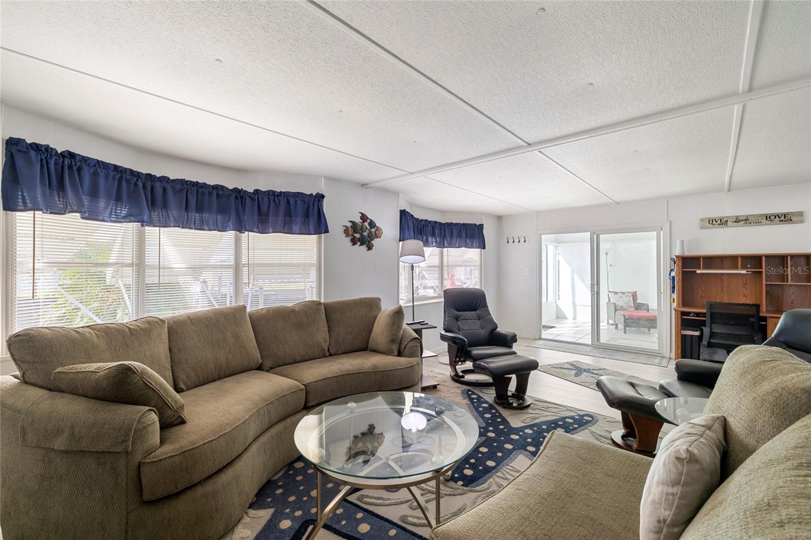 3313 BAYSIDE PARKWAY