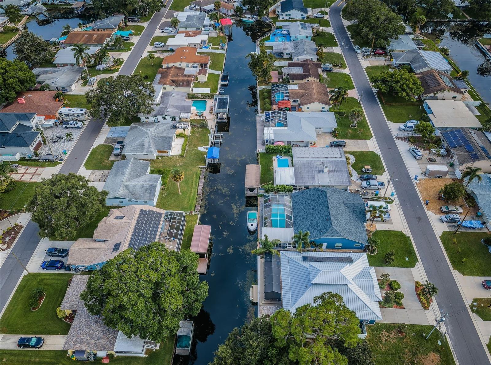 Photo 8 of 93 of 211 W CANAL DRIVE house