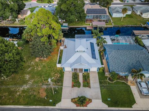 A home in PALM HARBOR