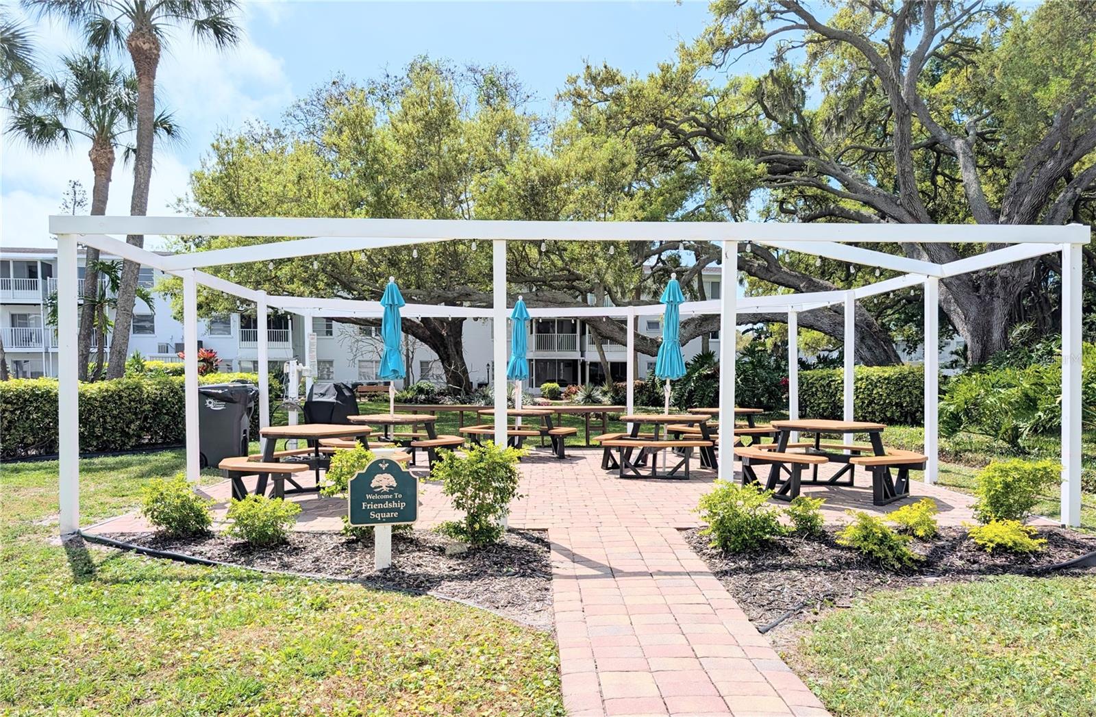 THE FOURTH BAYSHORE - Residential