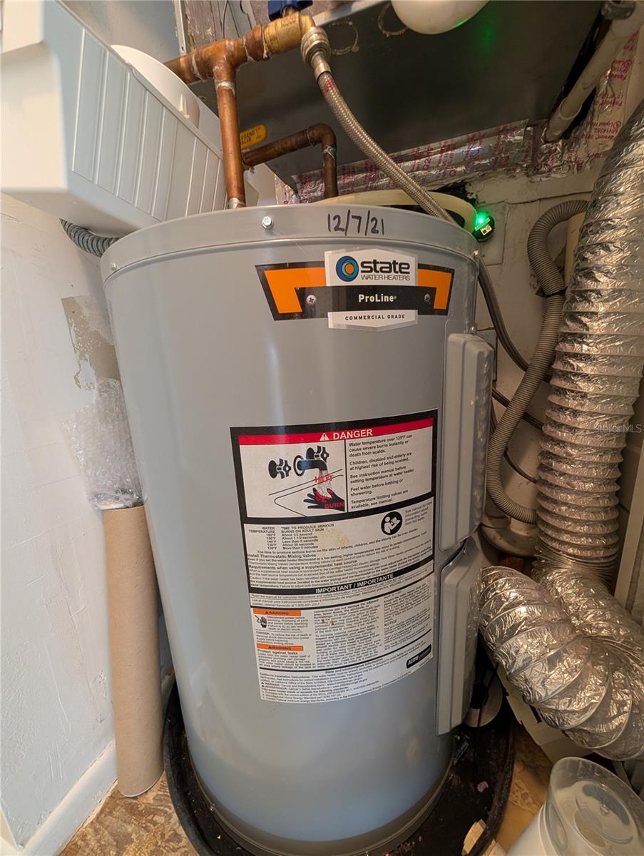 THE FOURTH BAYSHORE - Residential