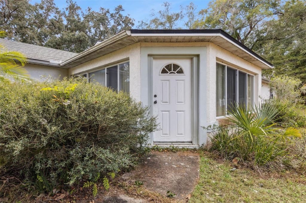 Photo of 382 Clermont Avenue, Lake Mary, FL 32746 (MLS # O6376086)
