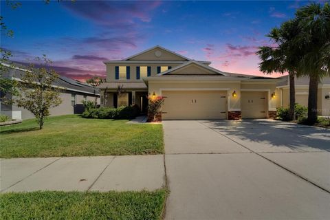 Photo of 17510 Bright Wheat Drive, Lithia, FL 33547 (MLS # TB8387052)