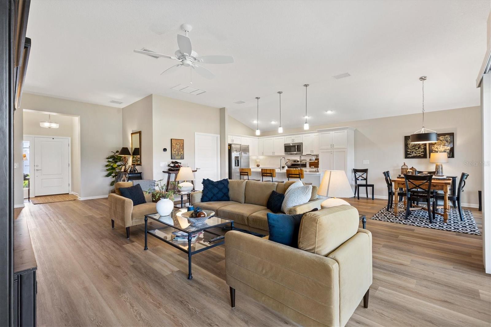 VILLAGE OF LAKE DENHAM - Residential